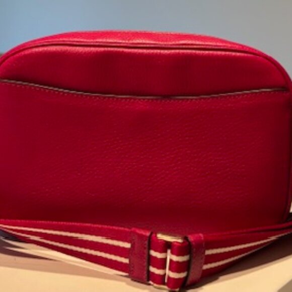 Kate Spade small handbag with detachable strap. - Picture 3 of 4